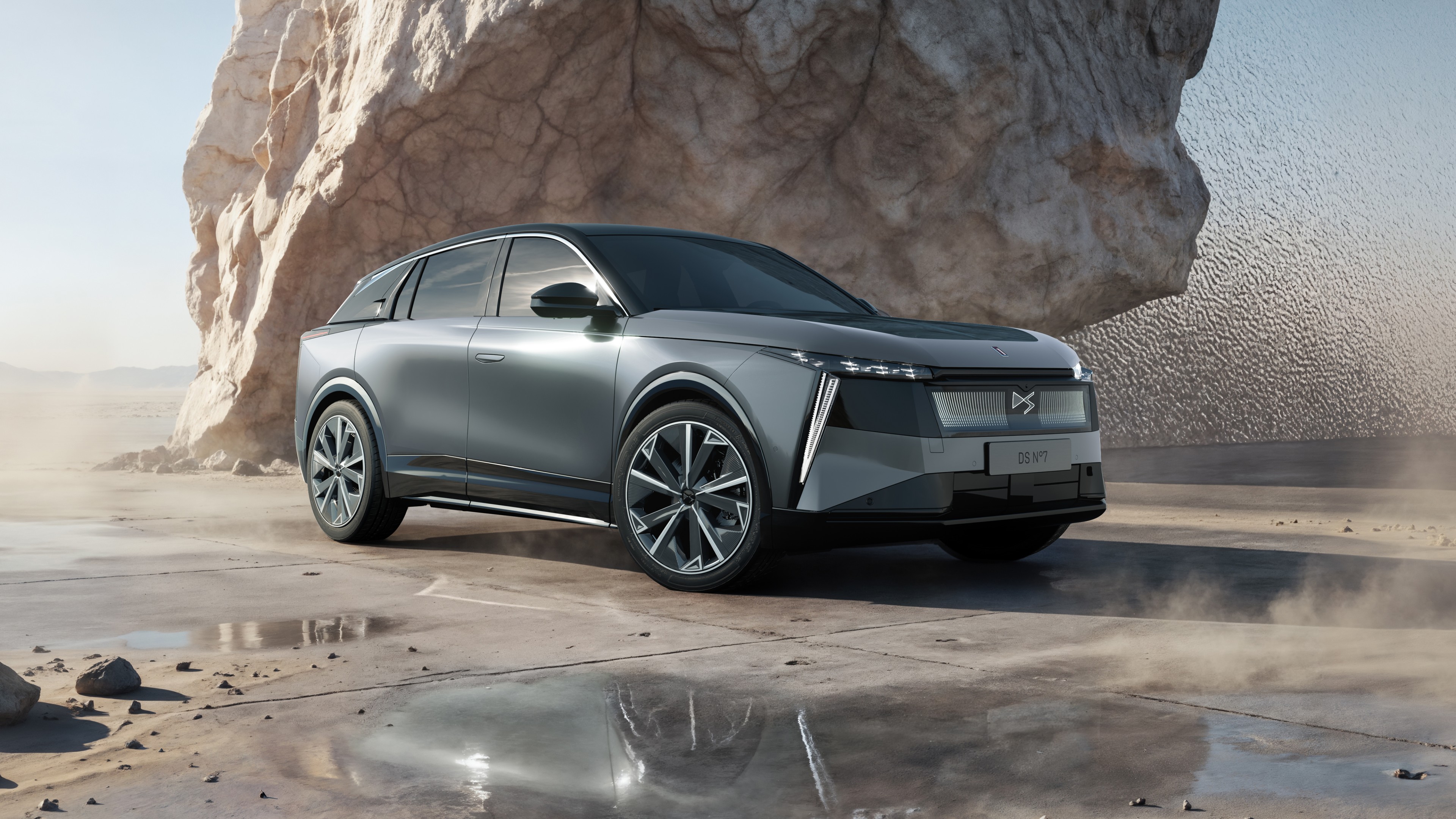 DS Automobiles N°7